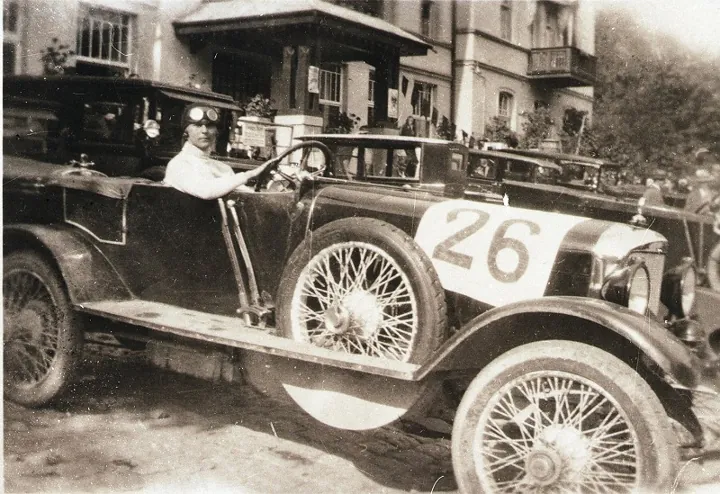 Ilse Beckmann in a Beckmann SL 40, 1925