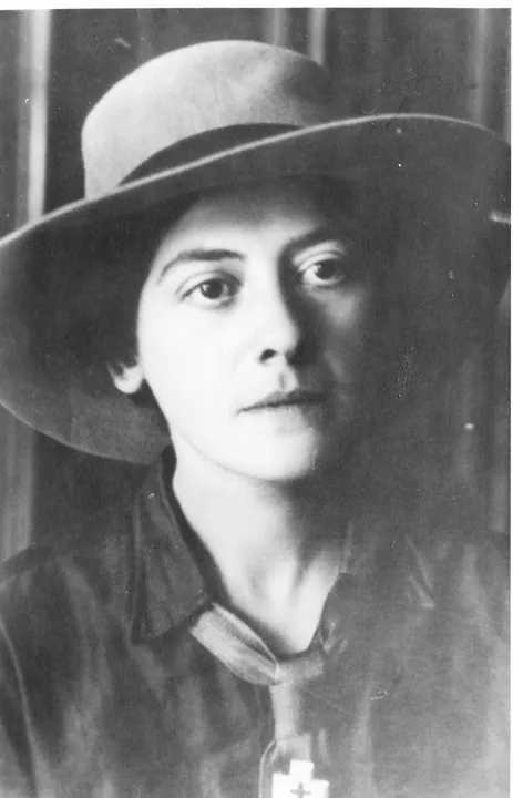 Portrait: Hanna Hirszfeld