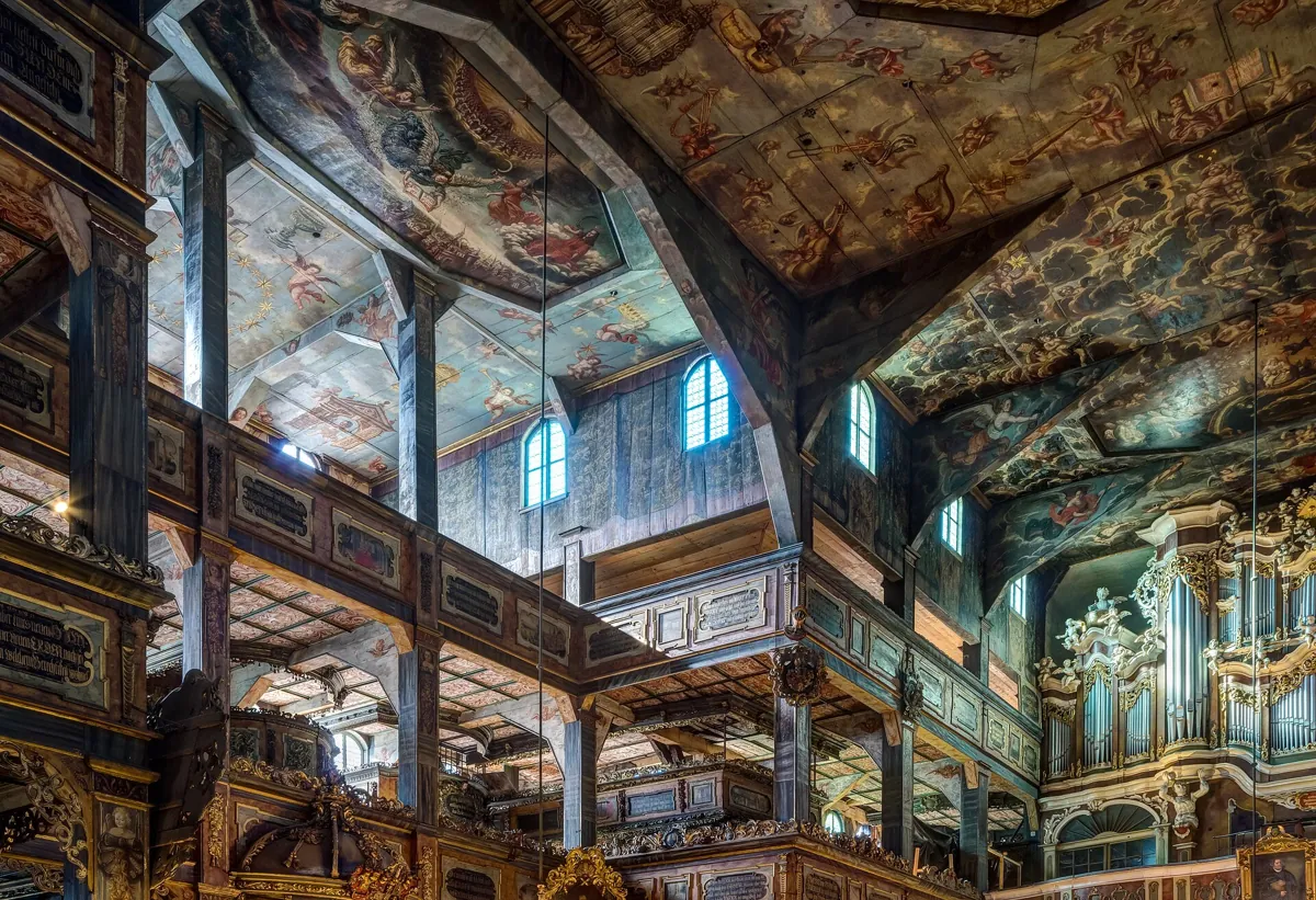Inside the Church of Peace in Świdnica: painted ceilings, carved galleries and the organ